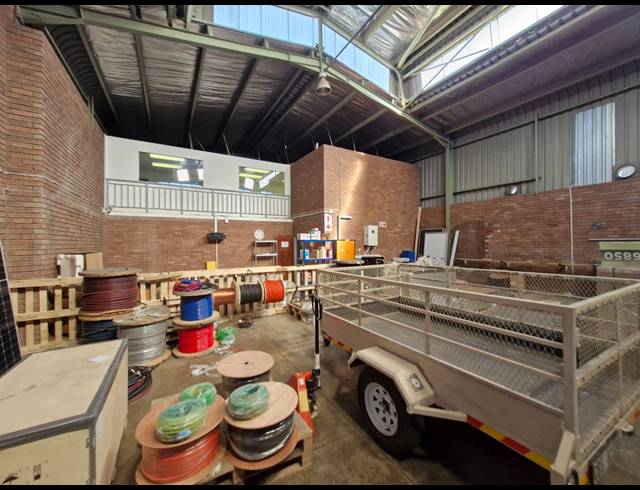 357M² WAREHOUSE TO LET IN JET PARK